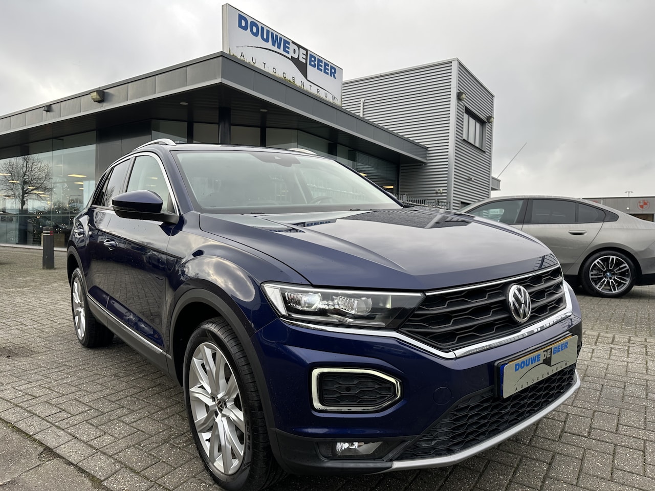 Volkswagen T-Roc - 1.5 TSI Sport Camera | Elekt. Klep | Stoelverw. | Navi - AutoWereld.nl