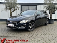 Volvo V60 - 2.0 T6 Momentum Navigatie Xenon Climate Stoel/Stuurverwarming