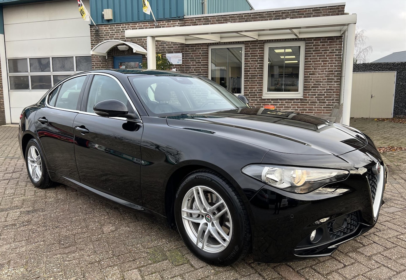 Alfa Romeo Giulia - 2.0 TURBO 200pk Aut Super, NWST, 1e eig, Leder - AutoWereld.nl