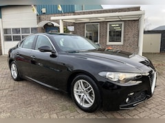 Alfa Romeo Giulia - 2.0 TURBO 200pk Aut Super, NWST, 1e eig, Leder