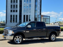 Dodge Ram 1500 - 5.7i HEMI V8 4x4 LPG-G3 6'4 LARAMIE Pano.Xen