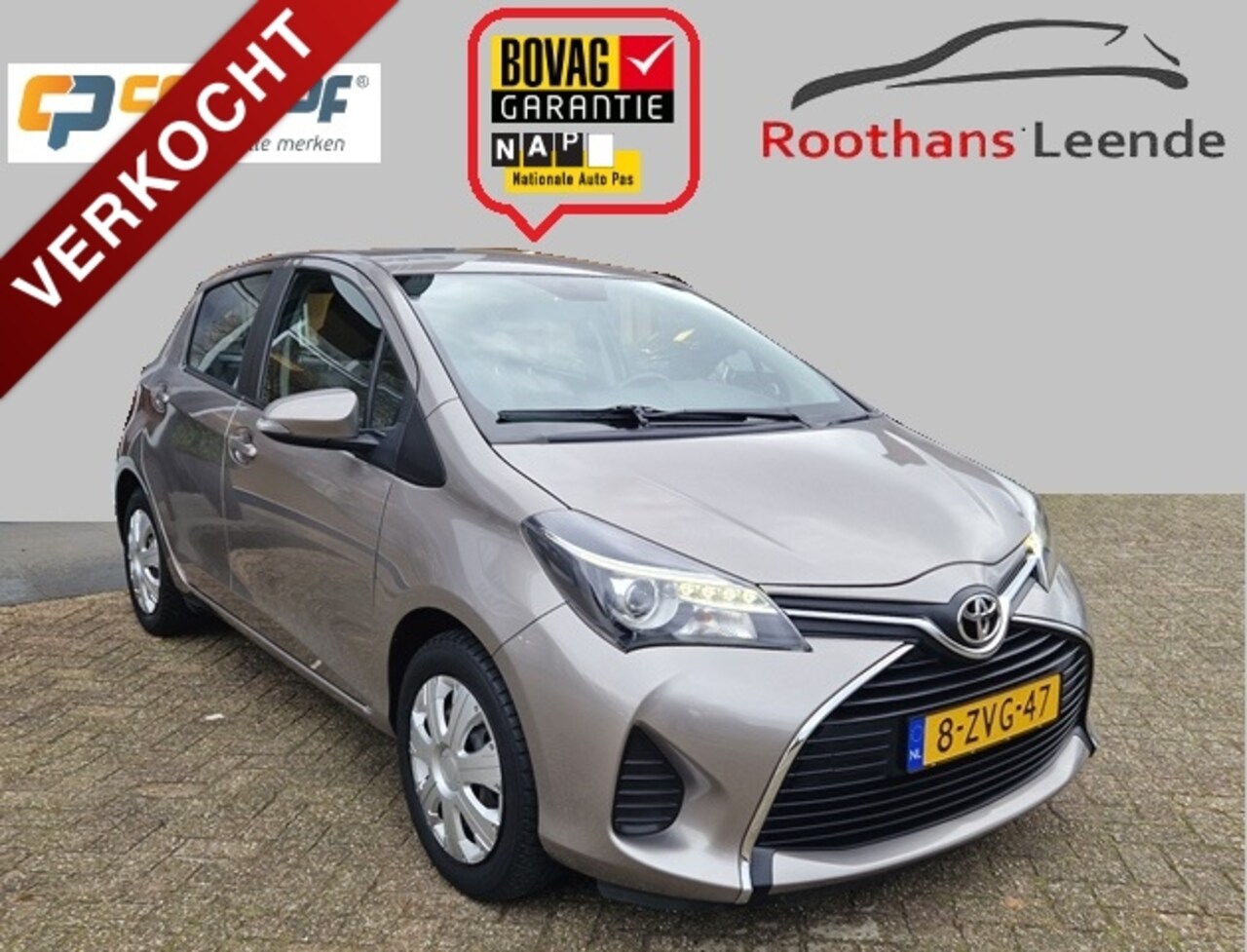 Toyota Yaris - 1.3 VVT-i 99pk 5Drs Aut Aspiration & Trekhaak - AutoWereld.nl