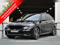 BMW X5 - xDrive45e M-sport 394pk Pano Harman/Kardon 360-camera Stuurverwarming 22-inch