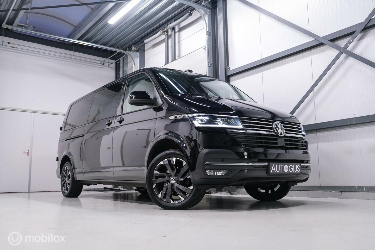 Volkswagen Transporter - 2.0 TDI L2H1 30 DC Bulli | Adaptive | VOL opties | schuifdeur L+R | Leder | LED | - AutoWereld.nl