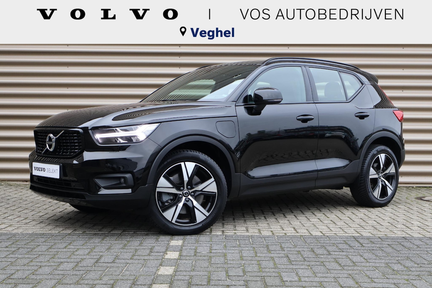 Volvo XC40 - 1.5 T4 Recharge R-Design 1.5 T4 Recharge R-Design - AutoWereld.nl