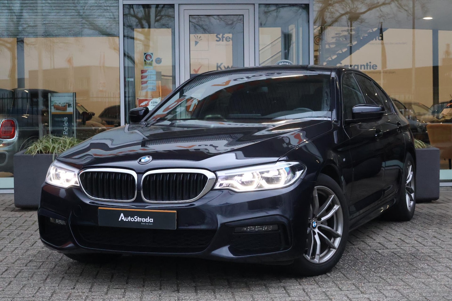 BMW 5-serie - (g30) 520i M-Sport 184pk Aut | LED | Carplay | Sfeer | Cruise | Camera | Leder | Virtual | - AutoWereld.nl