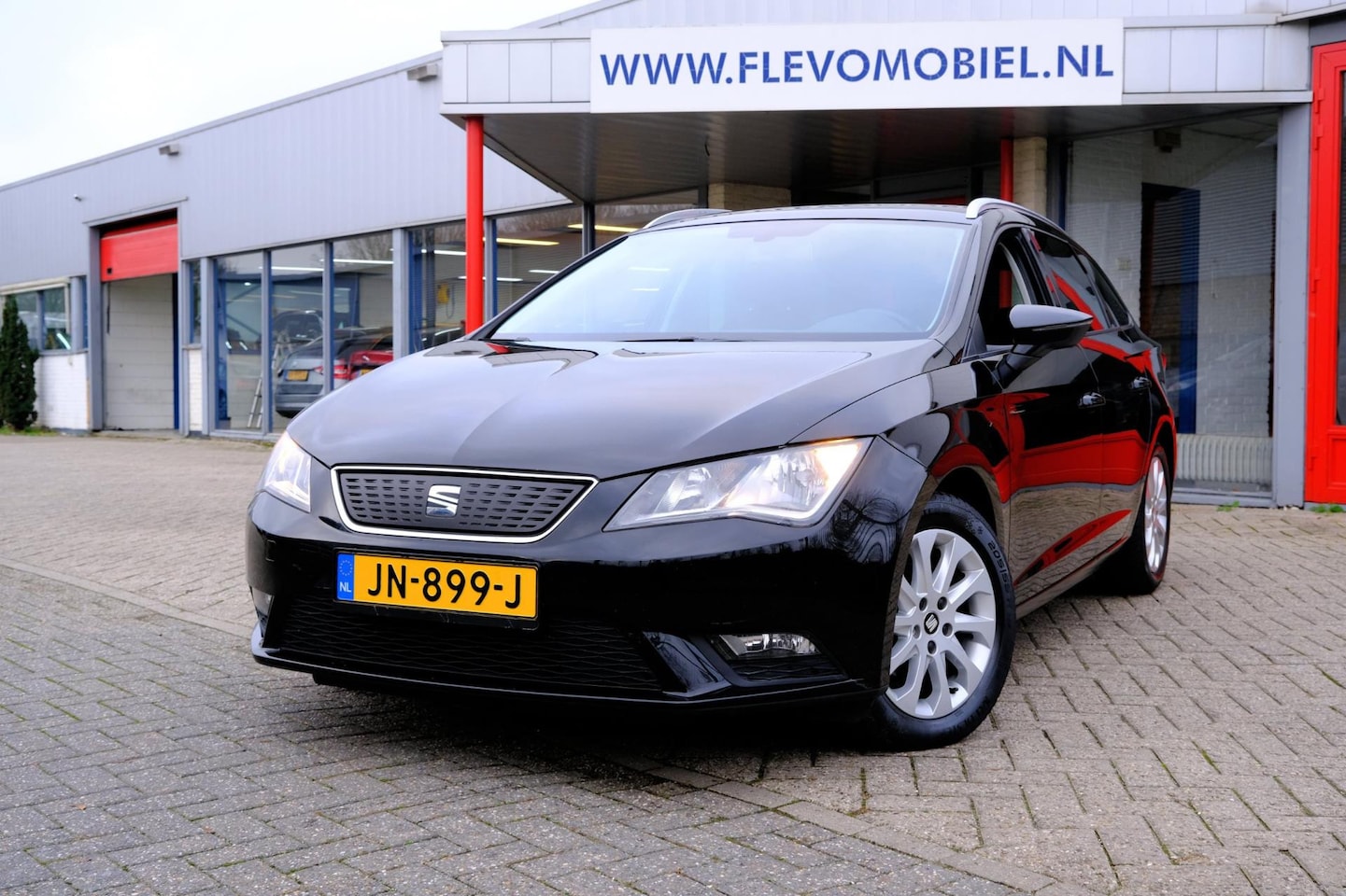 Seat Leon ST - 1.0 EcoTSI Style Connect Navi|Clima|LMV|Full Link - AutoWereld.nl