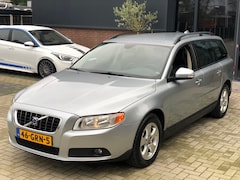 Volvo V70 - 2.0 Momentum LEER NAVI CRUISE CLIMA PDC