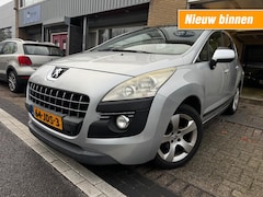 Peugeot 3008 - 11.6 VTi Première CLIMA PANO TREKHAAK NAP NETTE AUTO HOOPINSTAP