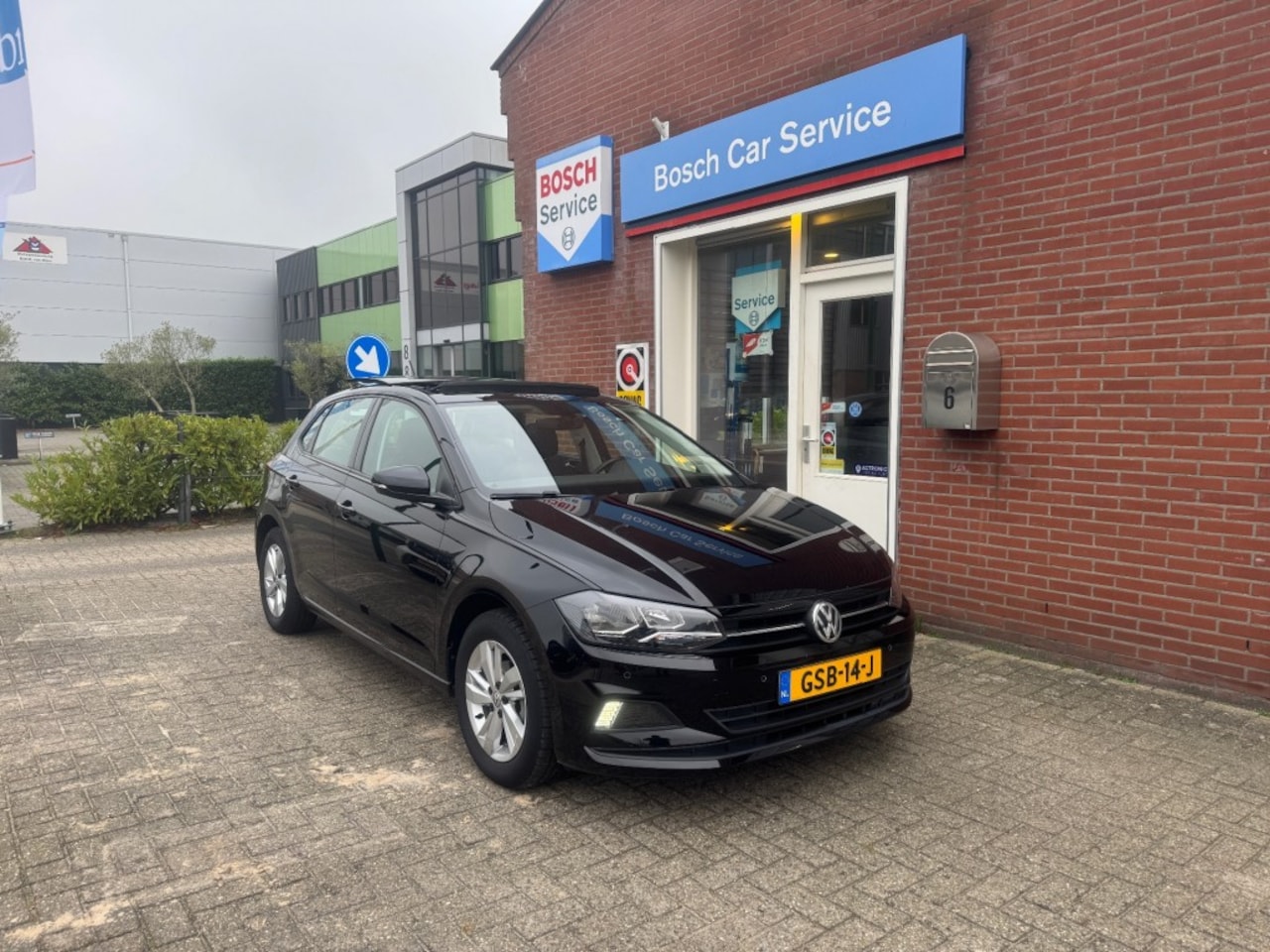 Volkswagen Polo - 1.0 MPi 59kW 5-drs Pano-Virtual Cockpit - AutoWereld.nl