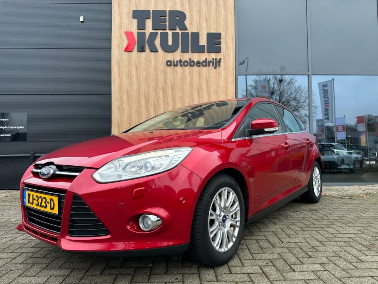 Ford Focus - 1.6 EcoBoost Titanium 150PK / Cruise / PDC / Clima - AutoWereld.nl