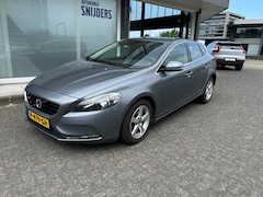 Volvo V40 - T2 1.6i 120PK Kinetic