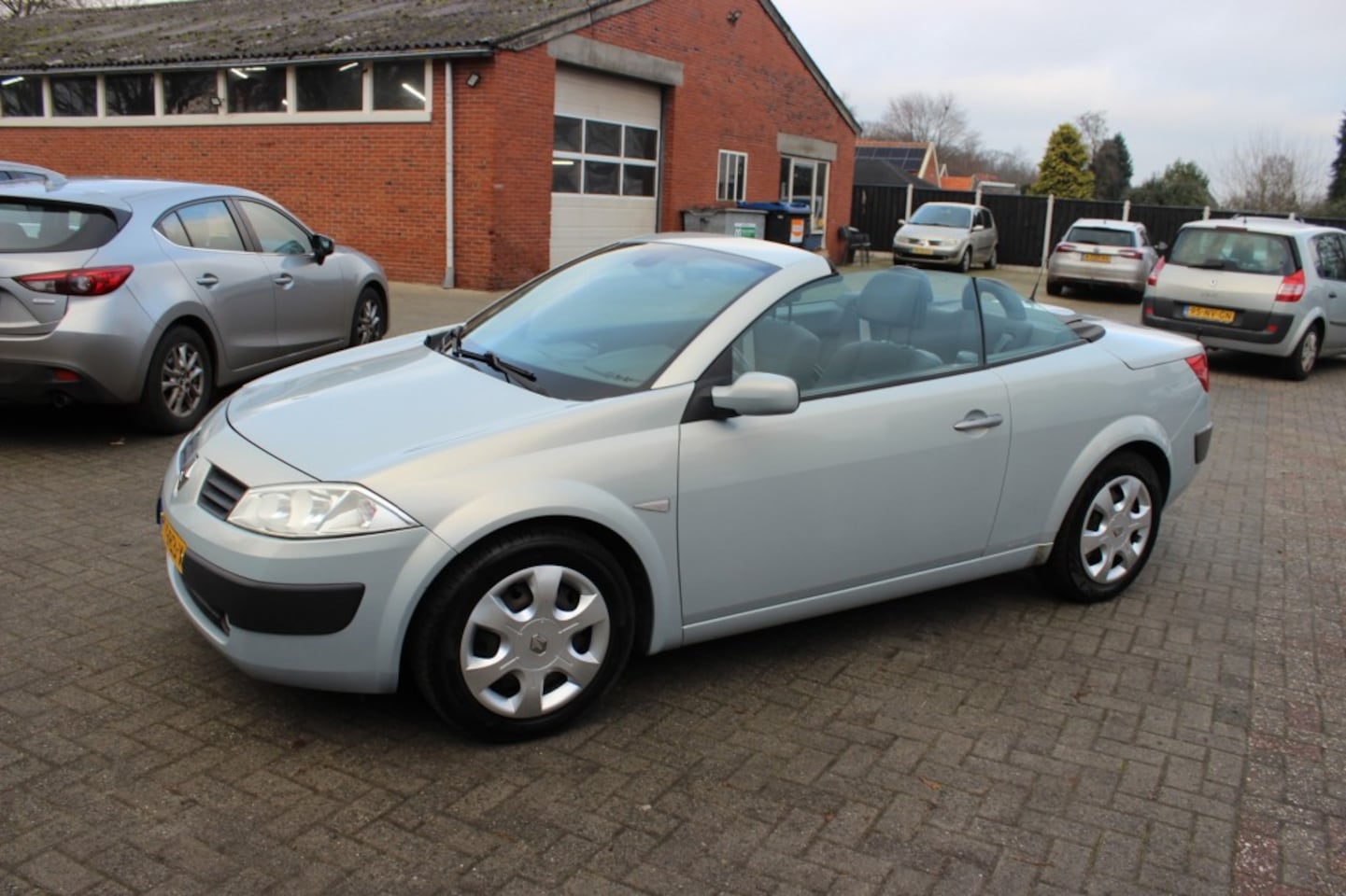 Renault Mégane - 2.0-16V AUTH. COMF, hardtop/airco/nieuwe apk - AutoWereld.nl