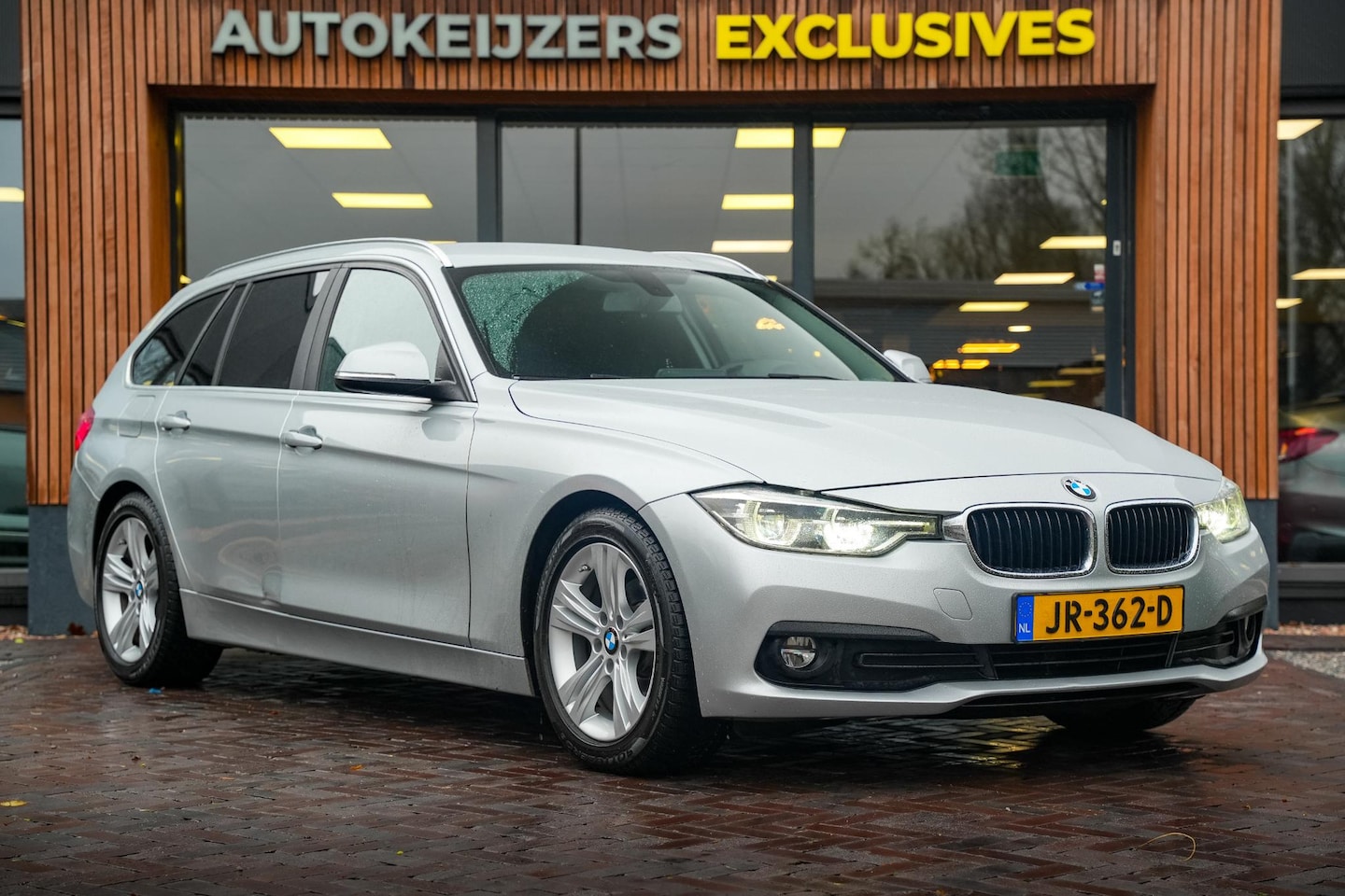 BMW 3-serie Touring - 320d EDE Centennial Executive 320d EDE Centennial Executive - AutoWereld.nl