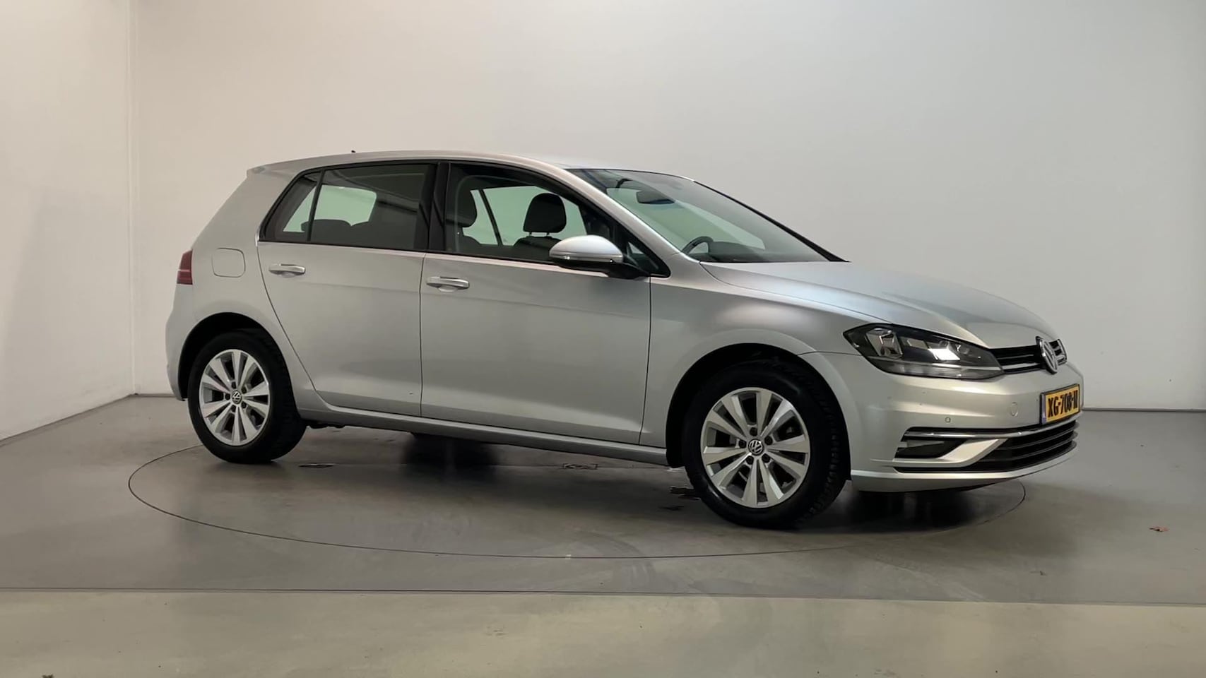 Volkswagen Golf - 1.0 TSI DSG Comfortline Business Alcantara Stoelverwarming Navigatie DAB+ - AutoWereld.nl