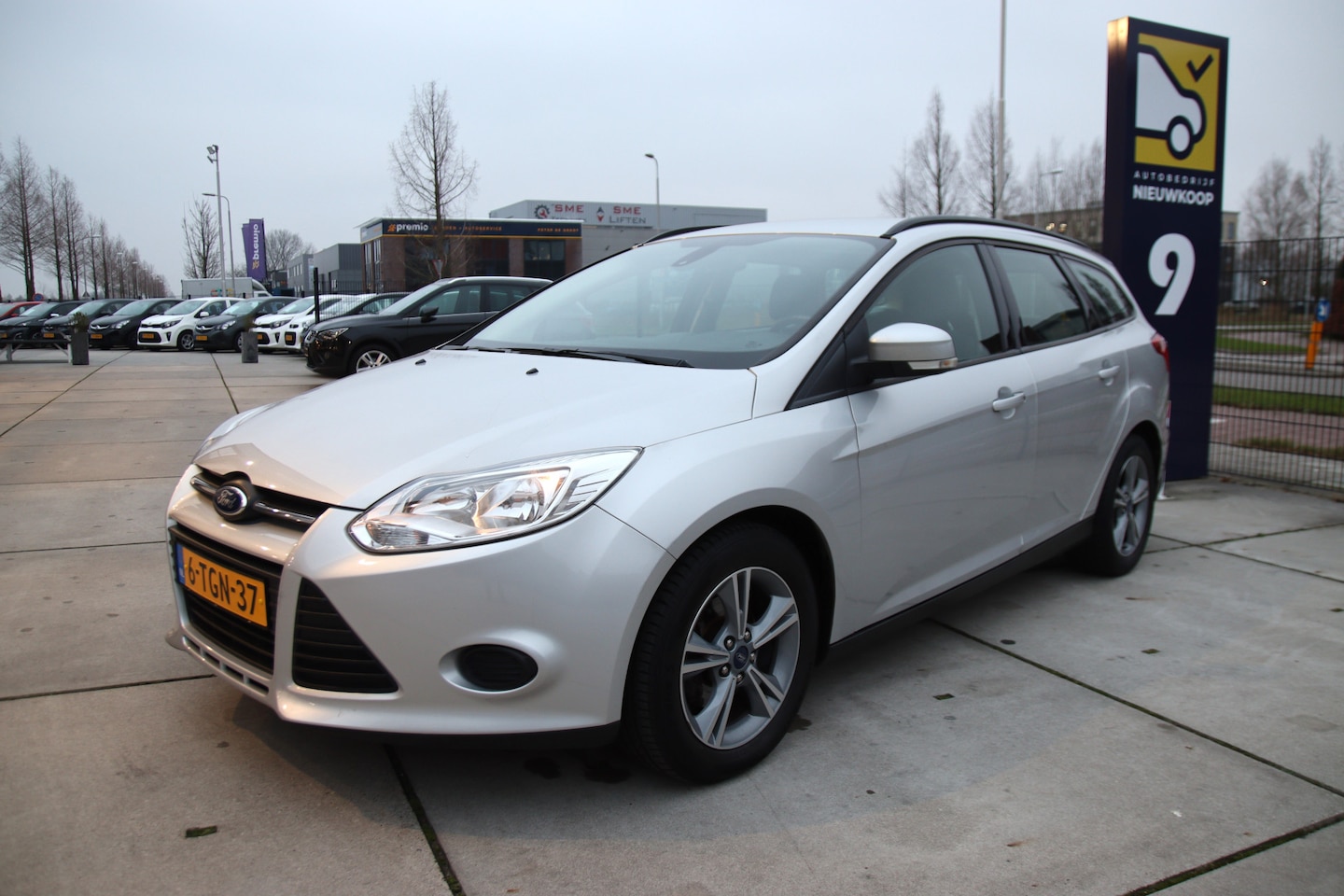 Ford Focus Wagon - 1.0 EcoBoost Edition Airco, NL auto, Cruise, nieuwe distri!! Eindejaar actie! - AutoWereld.nl