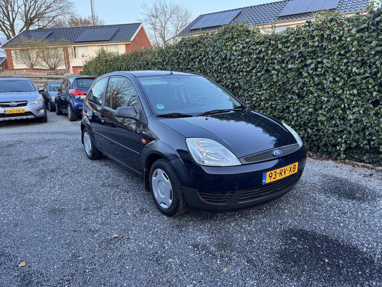 Ford Fiesta - 1.3 Style | Trekhaak | Nieuwe APK - AutoWereld.nl