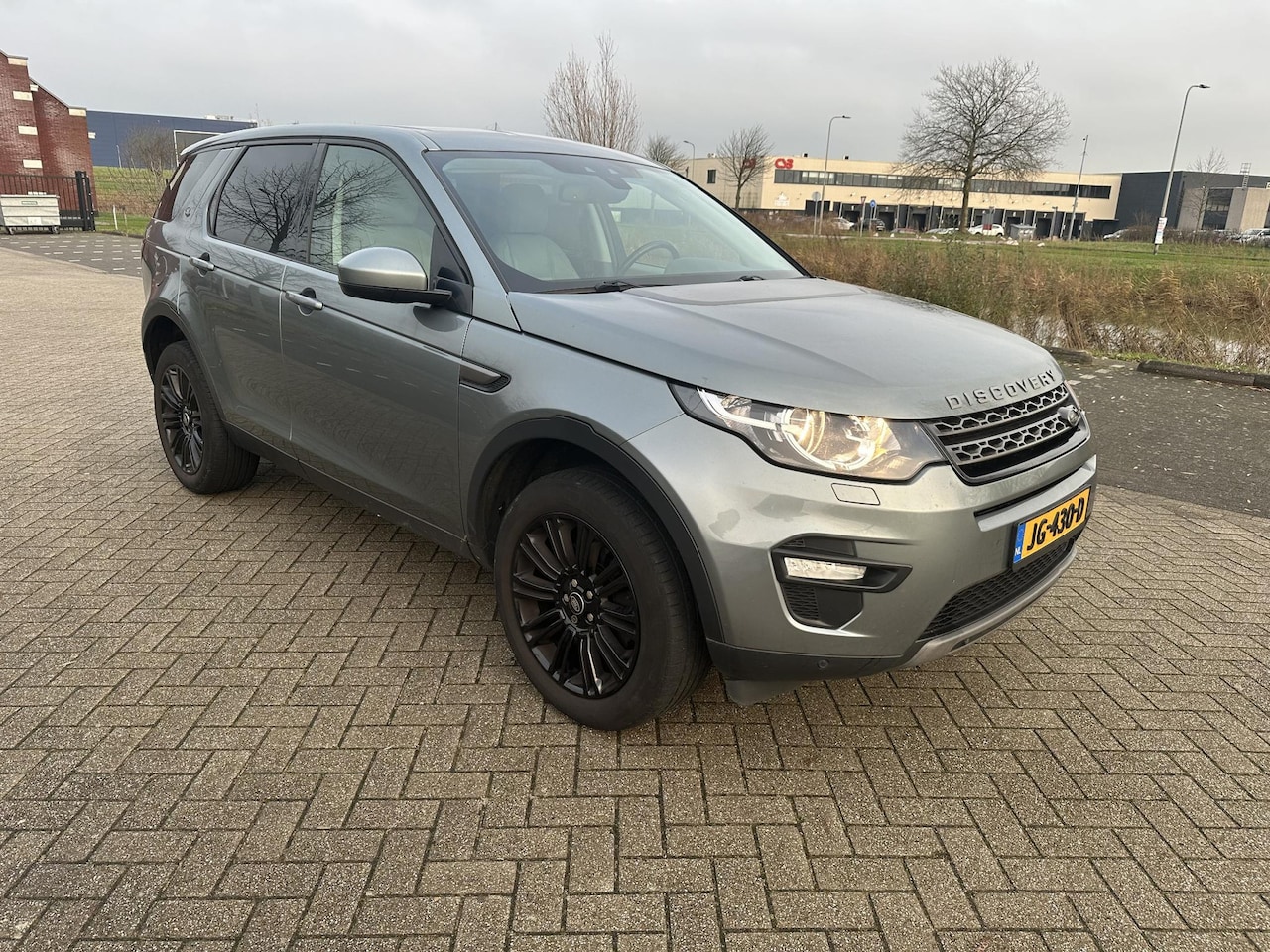 Land Rover Discovery Sport - 2.2 TD4 4WD SE|keurige auto bomvol - AutoWereld.nl