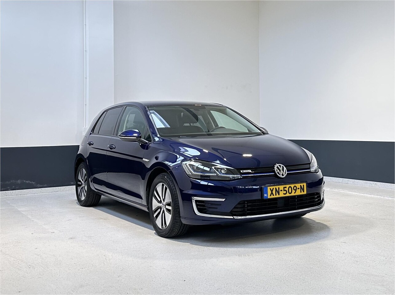 Volkswagen e-Golf - | Navigatie | NL | LM velgen |Camera| - AutoWereld.nl