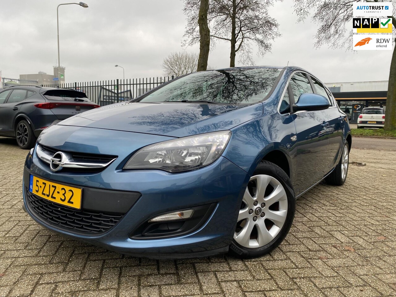 Opel Astra - 1.4 Turbo Blitz Cruise Airco Km 97054 - AutoWereld.nl