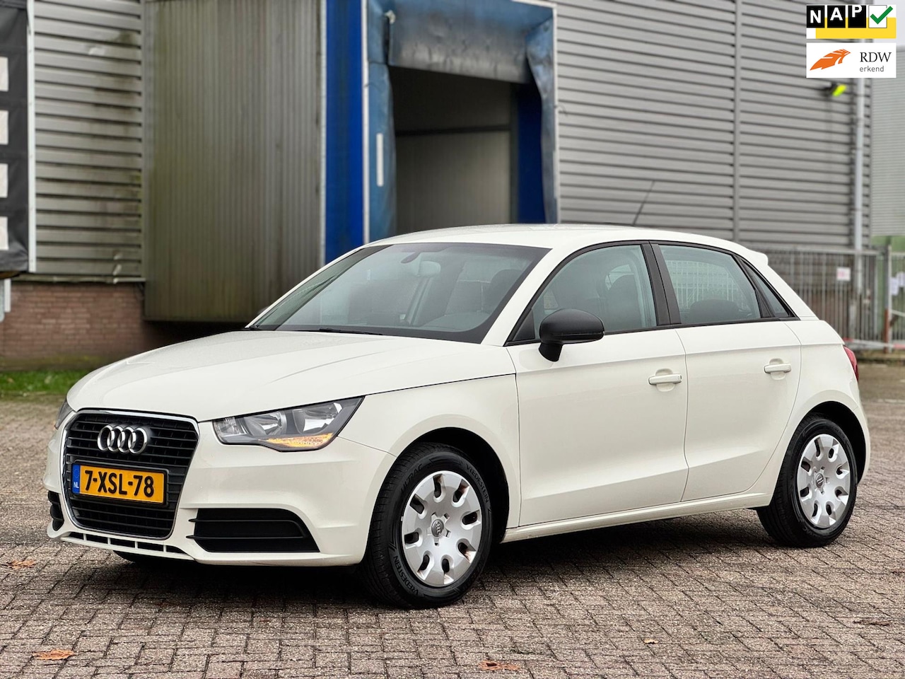 Audi A1 Sportback - 1.6 TDI Attraction Pro Line/STOELVERW/NAVI/ - AutoWereld.nl