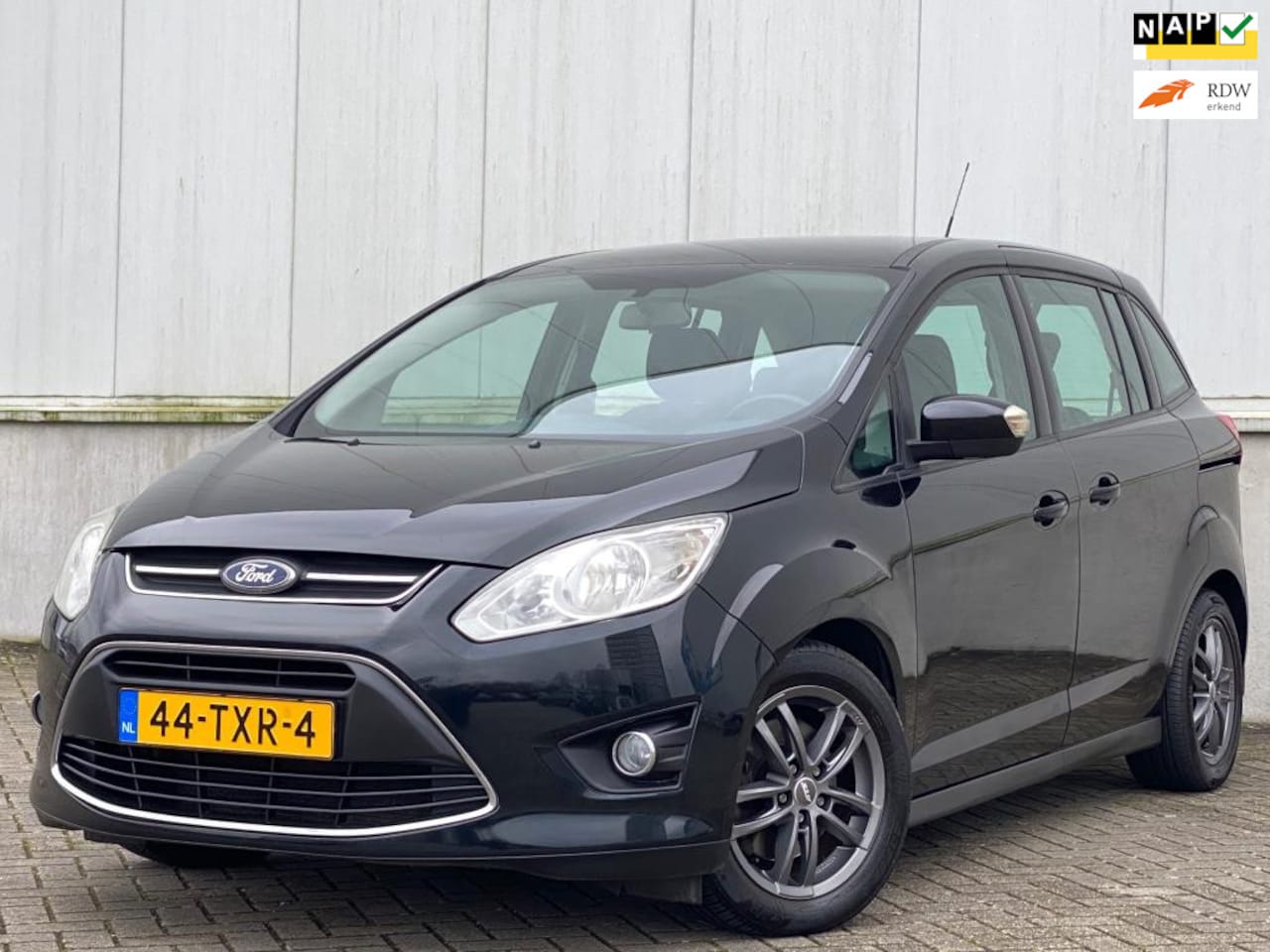 Ford Grand C-Max - 1.6 Trend 7p. NAP I NAVI I APK I TREKHAAK I NETTE AUTO - AutoWereld.nl