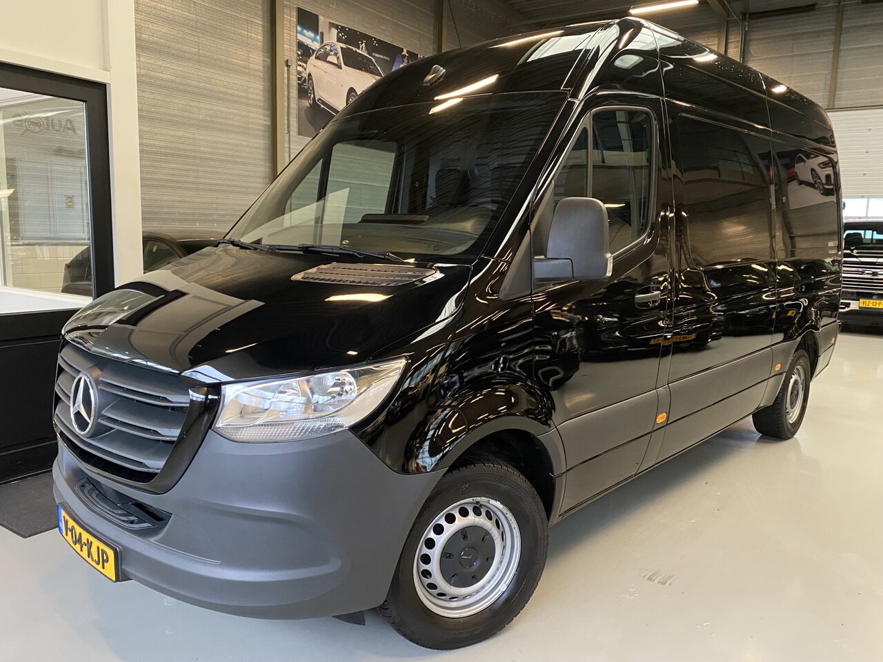 Mercedes-Benz Sprinter - sprinter 317 CDI Camera, Cruise control, Apple carplay - AutoWereld.nl