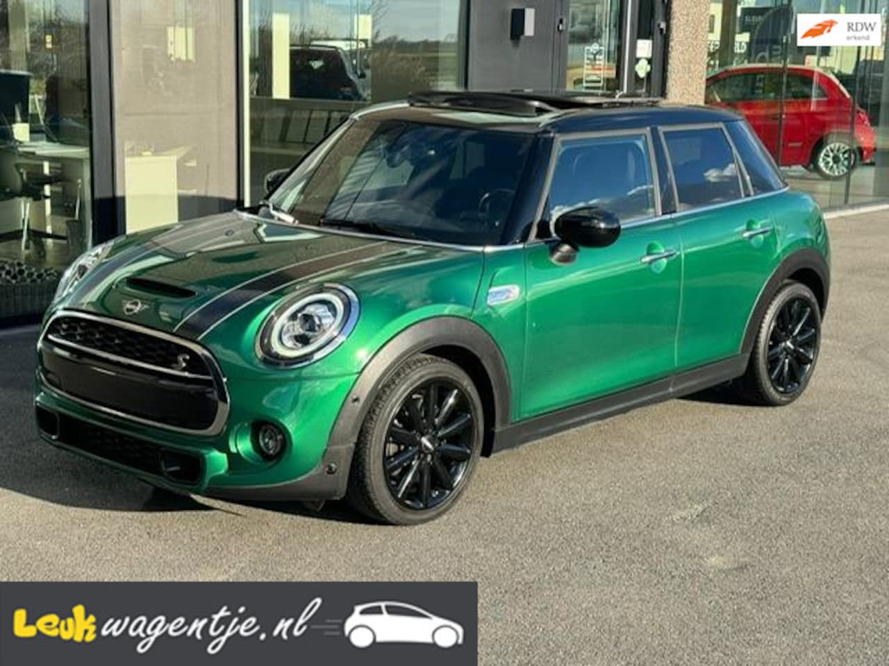 MINI Cooper S - Mini 2.0 *vijfdeurs *panorama *navi *p-camera - AutoWereld.nl