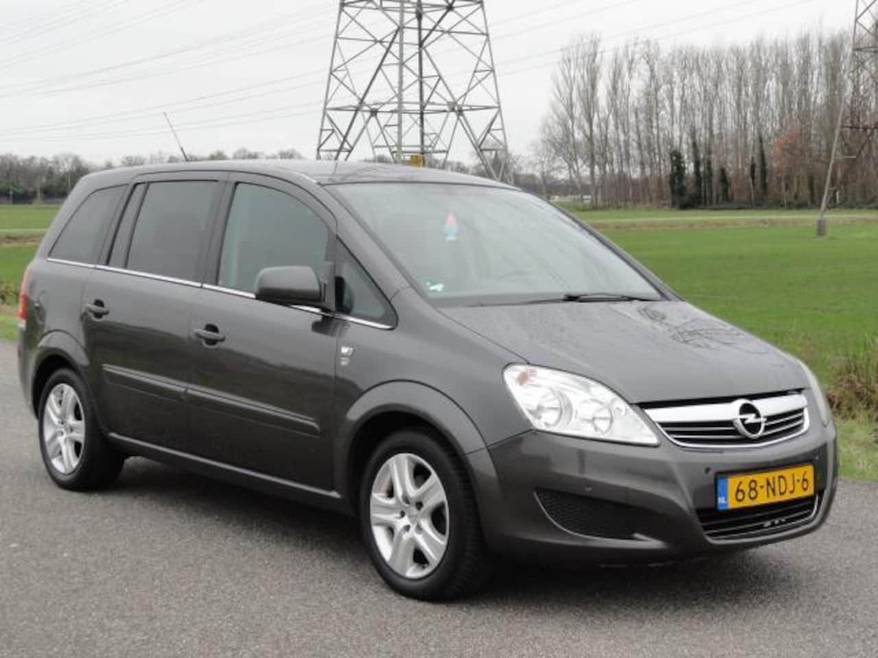 Opel Zafira - 1.8 111 years Edition met Airco / Elektr Pakket / PDC - AutoWereld.nl