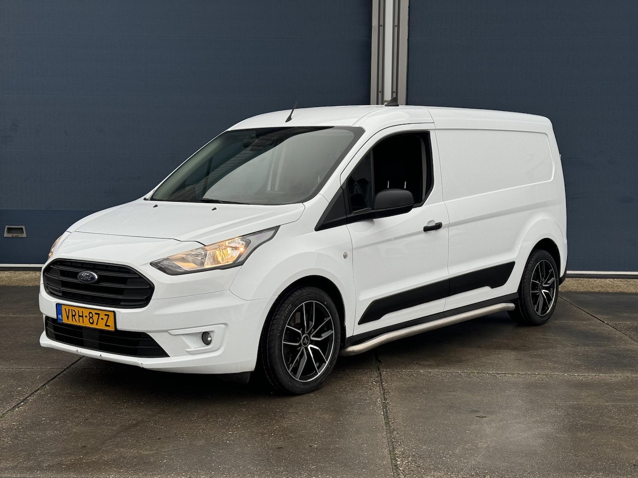 Ford Transit Connect - 1.5 EcoBlue L2 Trend AIRCO / CRUISE CONTROLE / NAVI / TREKHAAK / EURO 6 - AutoWereld.nl