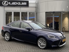 Lexus IS - 300h Hybrid Luxury Line NL-AUTO MARK LEVINSON SCHUIFDAK STOELVENTILATIE LED BLIND-SPOT KEY