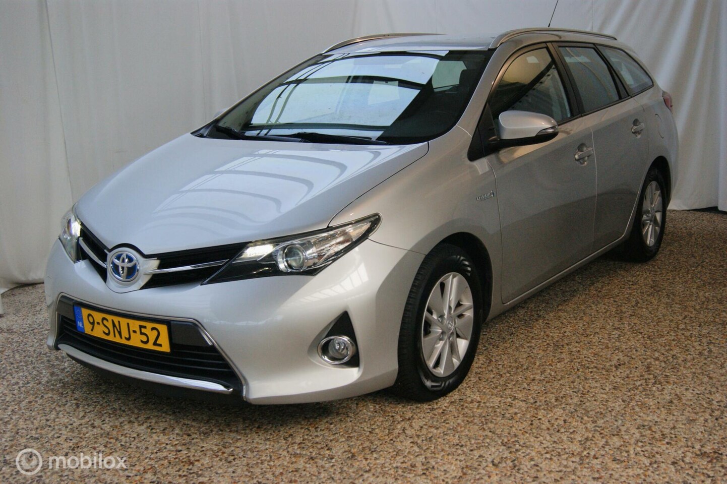 Toyota Auris - 1.8 Hybrid Aspiration 1.8 Hybrid Aspiration - AutoWereld.nl