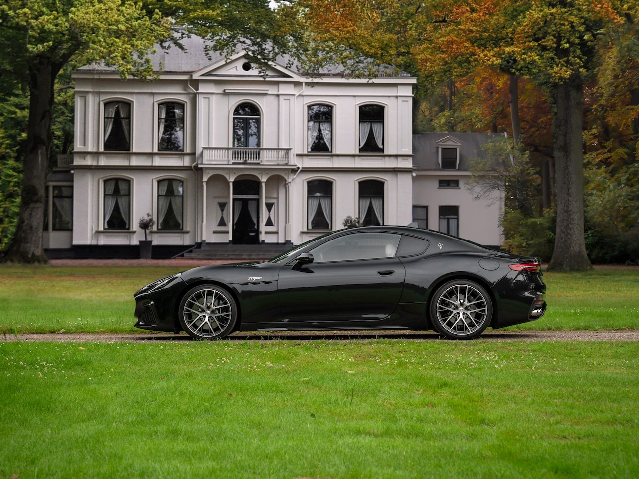 Maserati GranTurismo - V6 AWD Trofeo 550pk | ADAS 2 | Sport Design Pack | Sonus Faber | Carbon - AutoWereld.nl