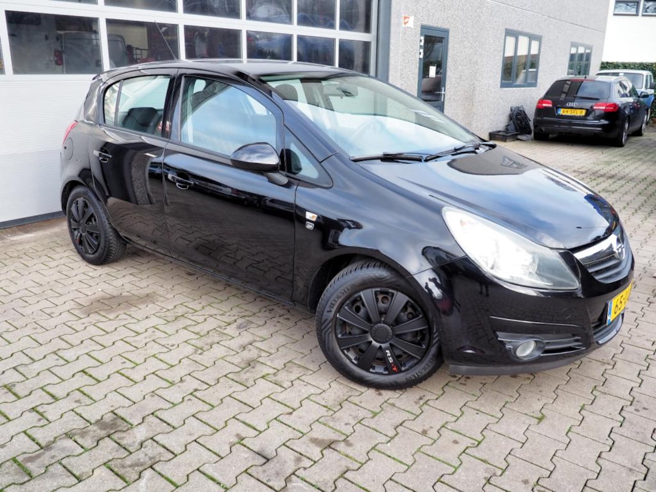 Opel Corsa - 1.4-16V 111 Edition AIRCO CRUISE ELEK. PAKKET - AutoWereld.nl