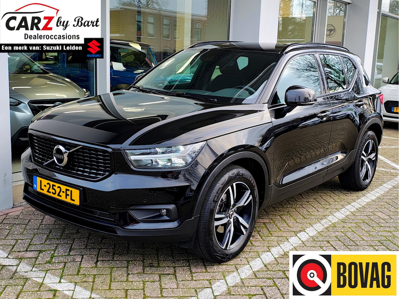 Volvo XC40 - 1.5 T3 R-DESIGN AUTOMAAT Stoelverwarming | Keyless | Elek. achterklep - AutoWereld.nl