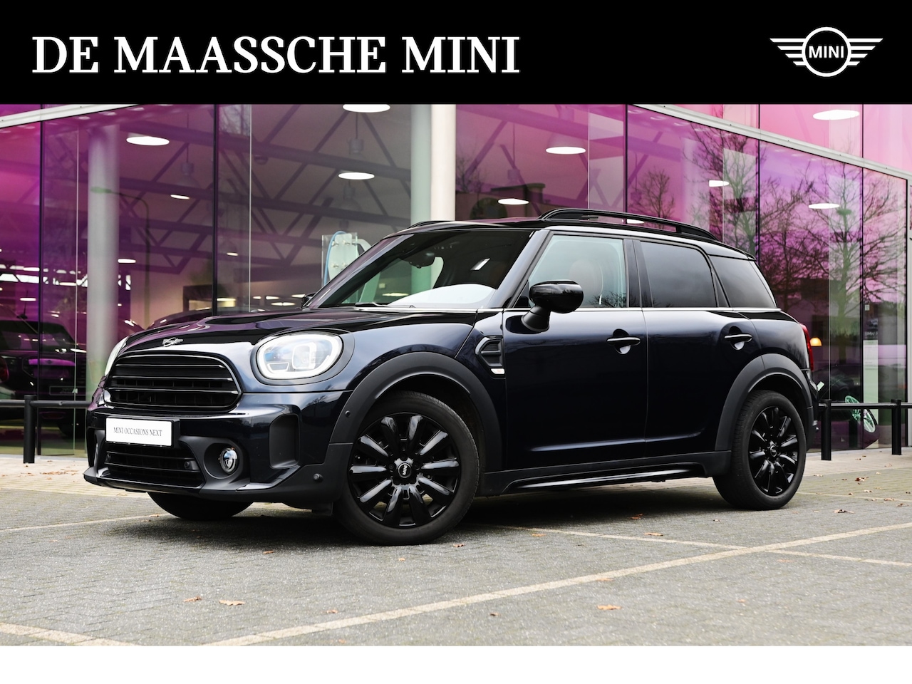 MINI Countryman - Cooper Chili Automaat / Panoramadak / LED / Comfortstoelen / Stoelverwarming / Park Assist - AutoWereld.nl