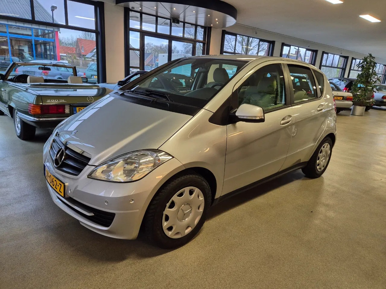 Mercedes-Benz A-klasse - 180 Automaat Classic - AutoWereld.nl