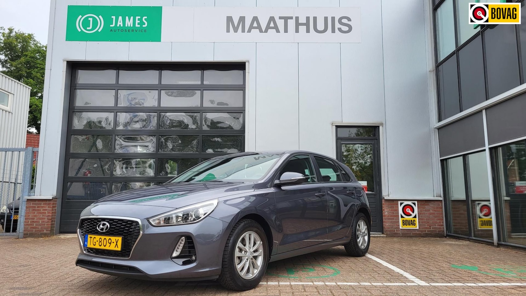 Hyundai i30 - 1.0 T-GDI Comfort Navigatie-All weather banden. - AutoWereld.nl