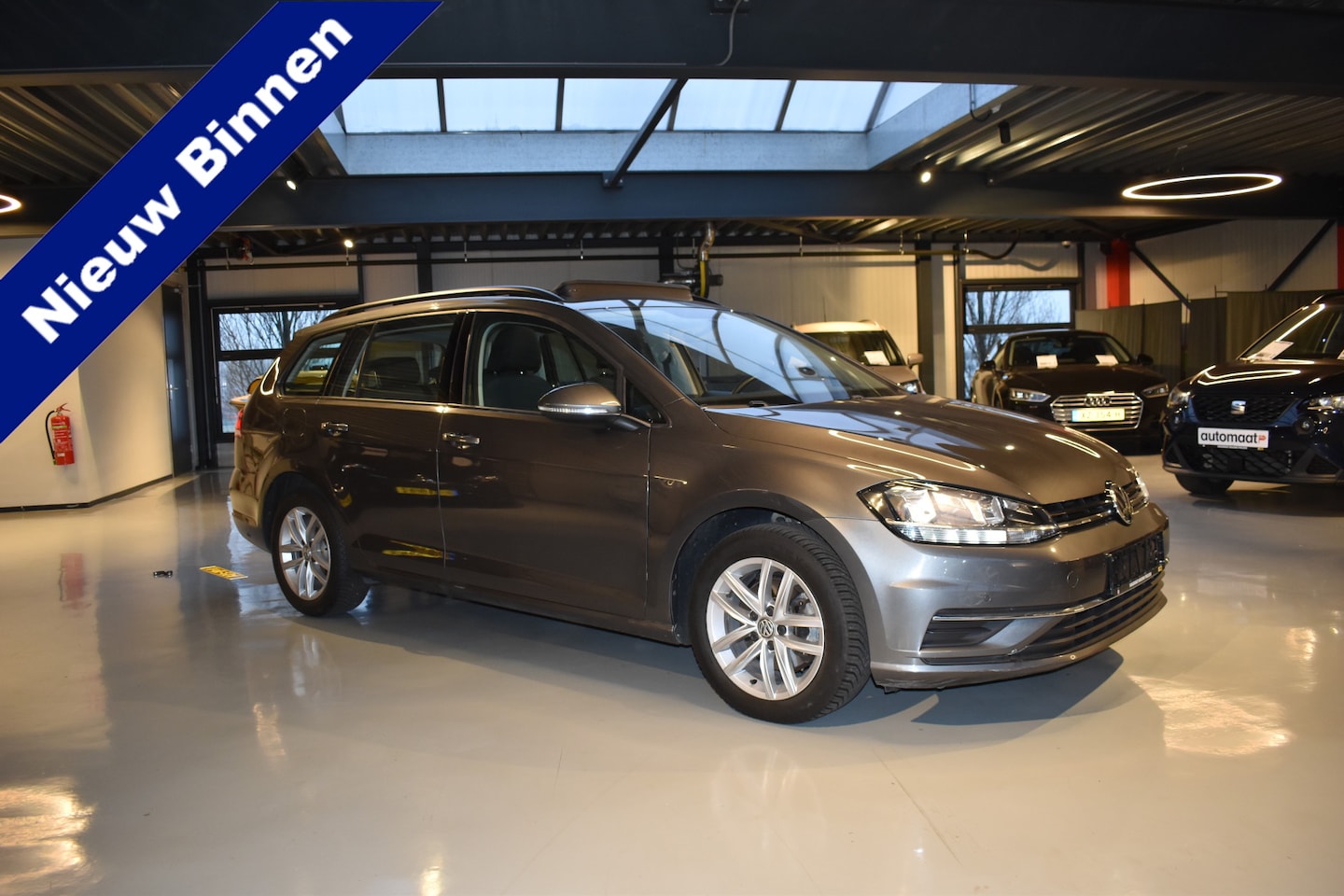 Volkswagen Golf Variant - 1.0 TSI Highline Automaat Panora - AutoWereld.nl