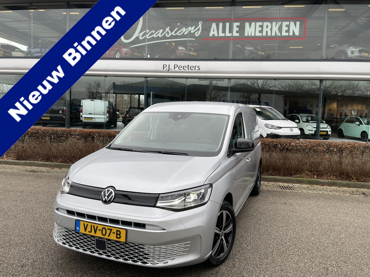 Volkswagen Caddy Cargo Maxi - L2H1 2.0 TDI 1st Edition Clim. control - Cruise control - Parkeersensoren A - Navi full ma - AutoWereld.nl