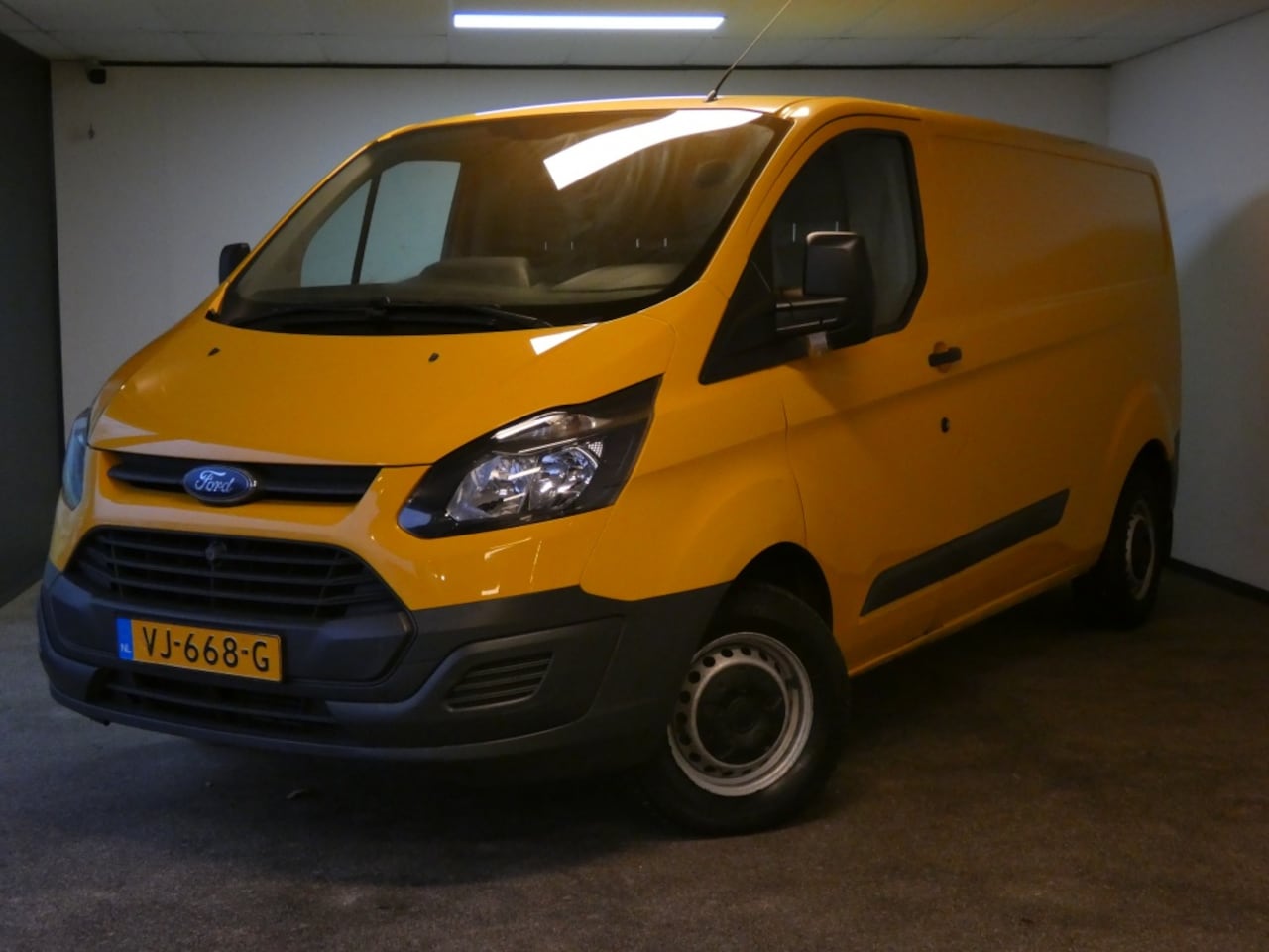 Ford Transit Custom - 290 2.2 TDCI L2H1 Am Nwe APK - AutoWereld.nl