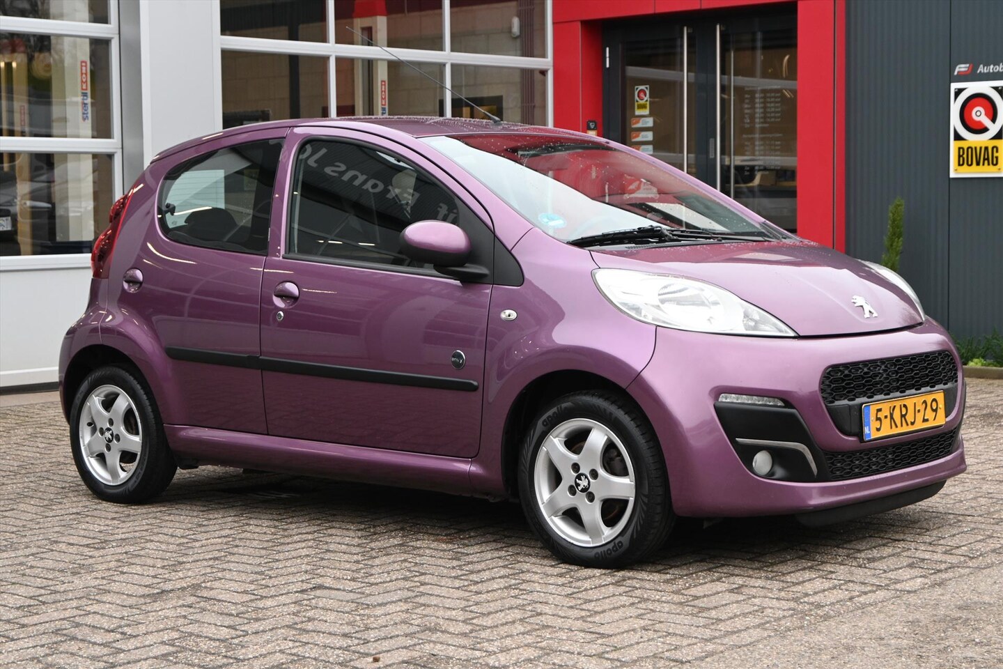 Peugeot 107 - Envy 1.0 5drs 68pk | Airco | Elektr. Ramen | Centr. Vergr. | LM-Velgen - AutoWereld.nl