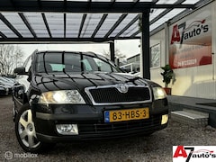 Skoda Octavia Combi - 1.6 FSI Elegance