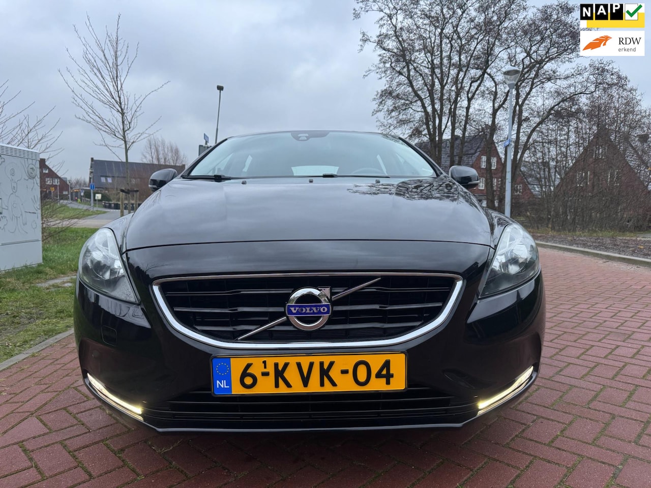 Volvo V40 - 1.6 D2 Momentum 1.6 D2 Momentum - AutoWereld.nl