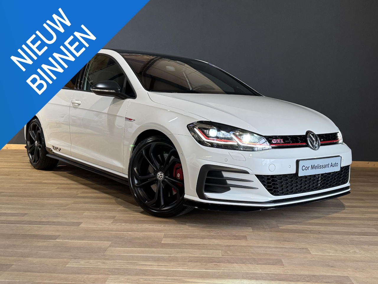 Volkswagen Golf - 2.0 TSI GTI TCR PANO | DCC | DYN | NIEUWSTAAT! - AutoWereld.nl