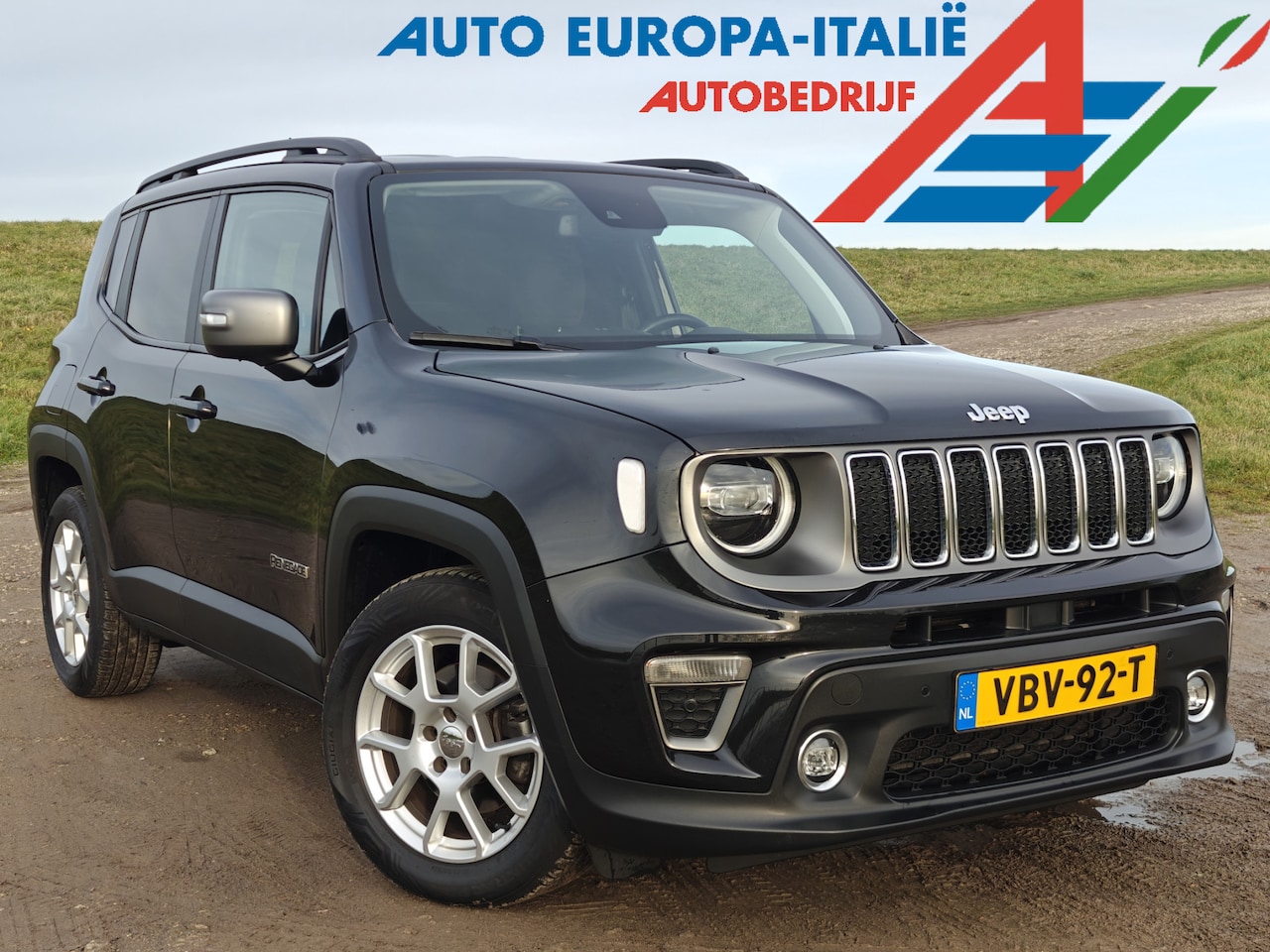 Jeep Renegade - 1.3T Limited | Carplay | Trekhaak | Automaat - AutoWereld.nl