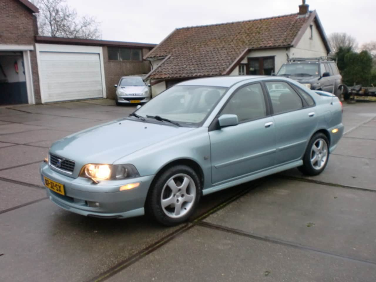 Volvo S40 - 1.8 AIRCO CRUISE 4XELEK RAMEN/SP VERWARMDE STOELEN - AutoWereld.nl