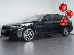 BMW 5-serie Touring - 530e xDrive M-SPORT * LED, LEDER, PANORAMA, COCKPIT PROF, 19-inch LMV * 1e EIG - UNFALLFRE