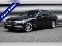 BMW 5-serie Touring - 520i High Executive Luxury Line | Pano | Camera | Navi | Adaptief LED |