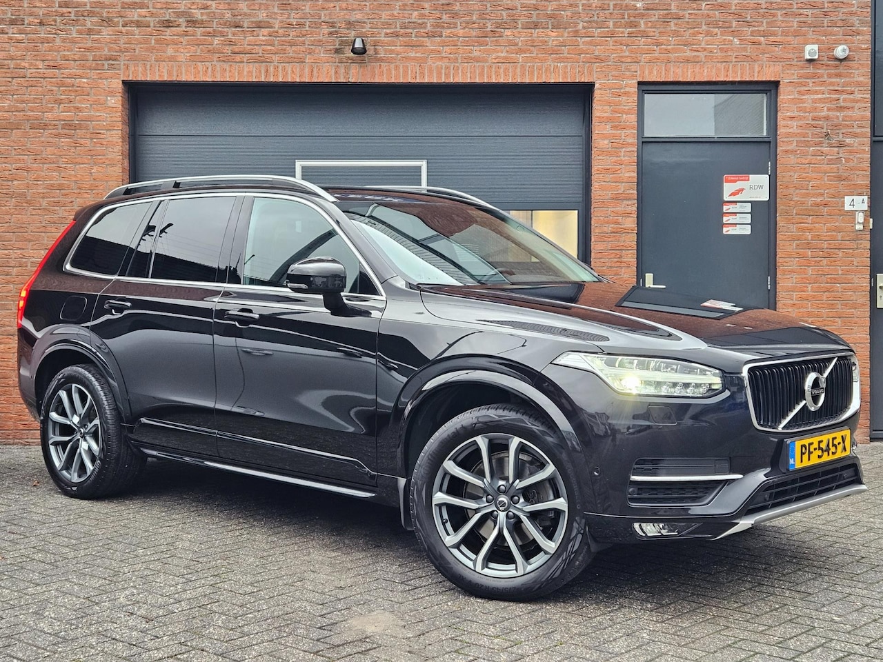 Volvo XC90 - 2.0 D4 Momentum 7-zits 20" ACC Trekhaak Camera - AutoWereld.nl